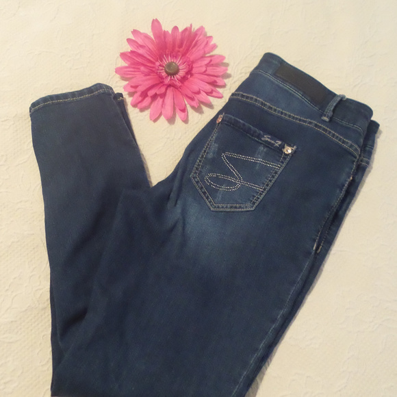 Seven7 Denim - Seven7 Girlfriend Jeans